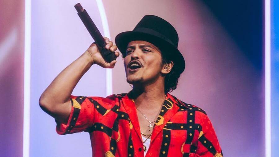 Bruno Mars: O Talentoso Artista por Trás dos Hits Inesquecíveis
